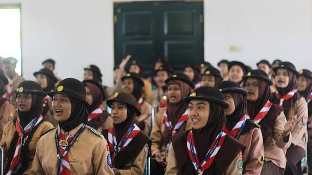 Pengaruh Kegiatan Pramuka terhadap Kepedulian Sosial Siswa SMP